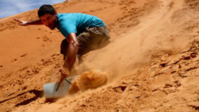 Sandboarden